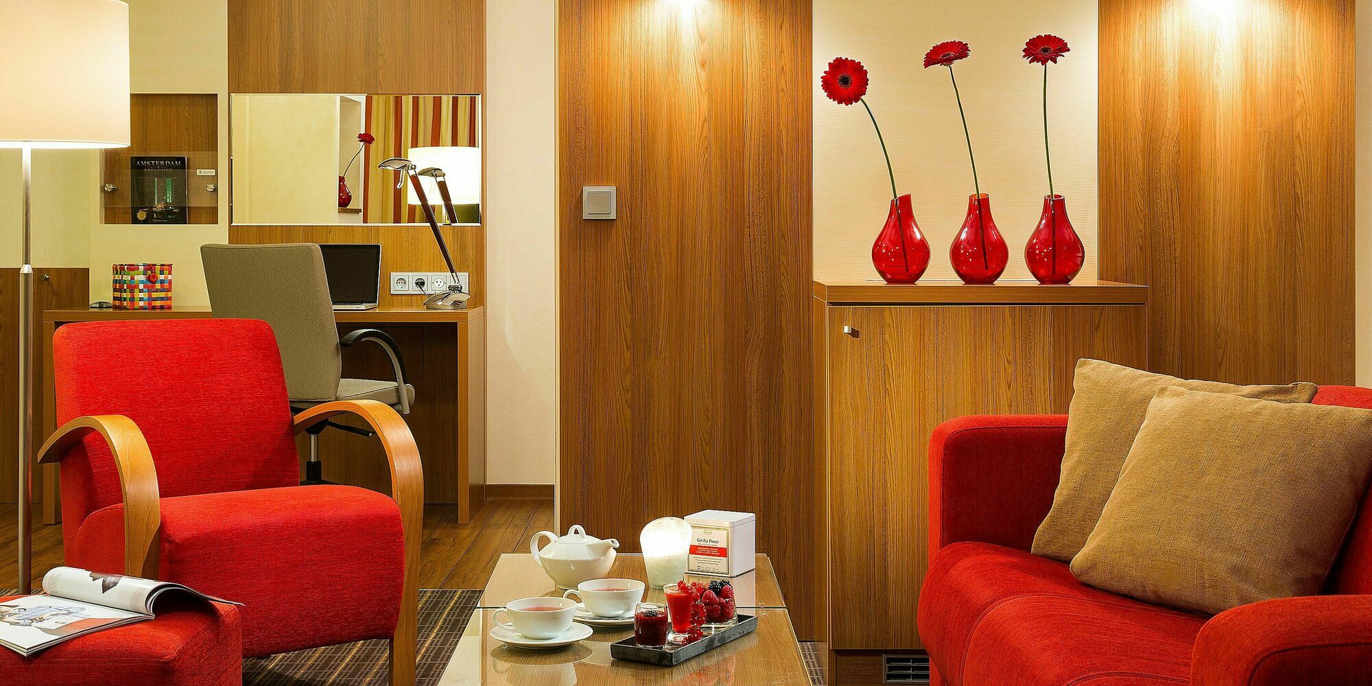 Holiday Inn Amsterdam Servizi foto