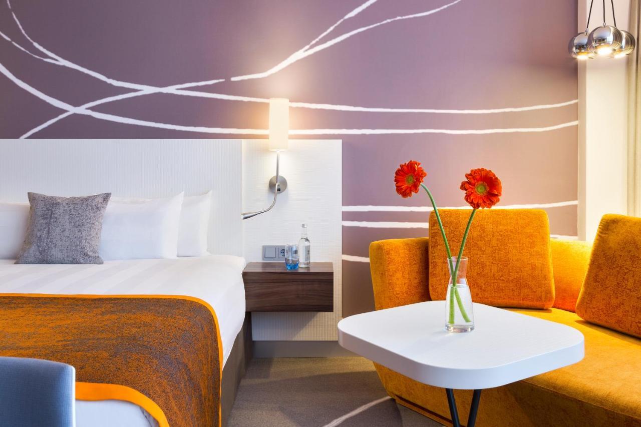 Holiday Inn Amsterdam Esterno foto