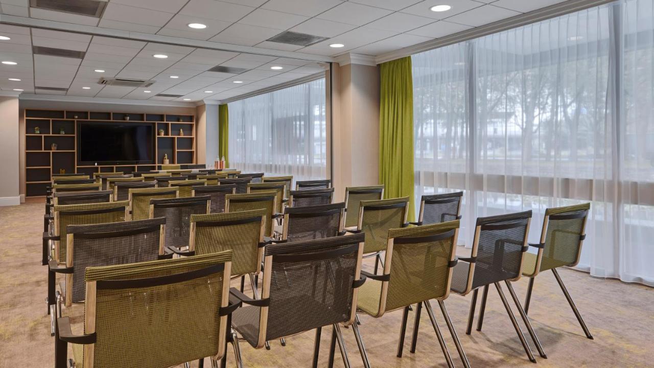 Holiday Inn Amsterdam Esterno foto