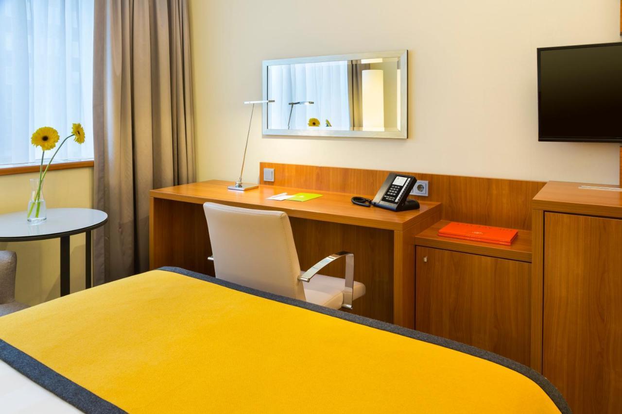 Holiday Inn Amsterdam Esterno foto
